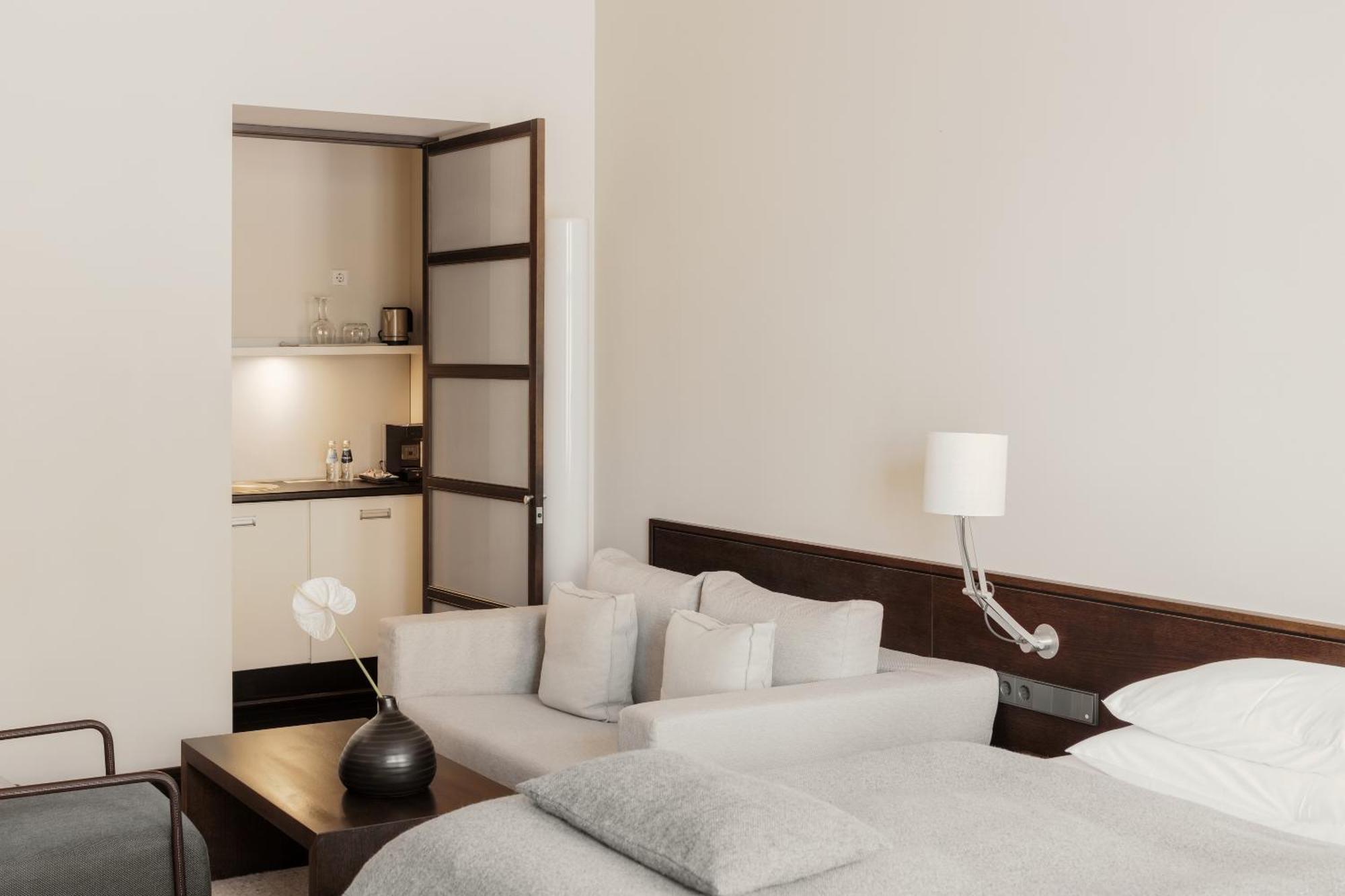 Hotel Bergs Suites Рига Екстер'єр фото