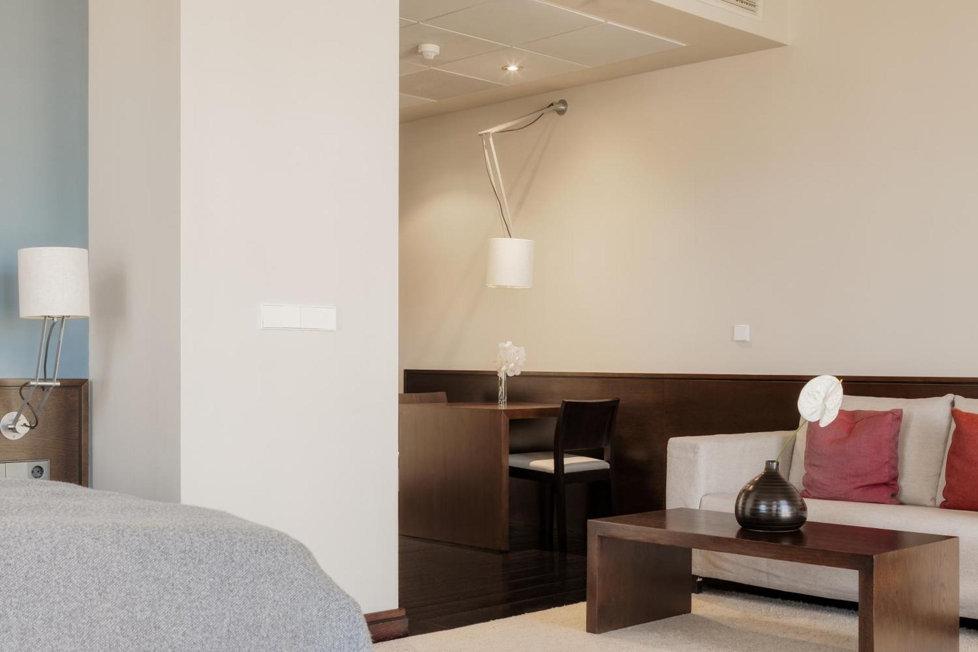 Hotel Bergs Suites Рига Екстер'єр фото